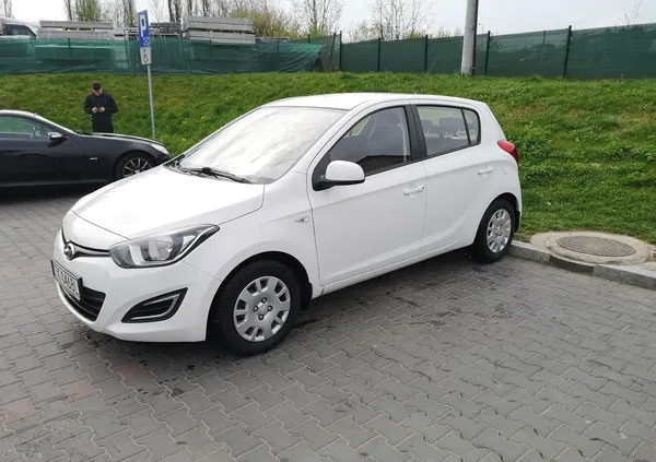 pomorskie Hyundai i20 cena 29900 przebieg: 106000, rok produkcji 2013 z Kraków